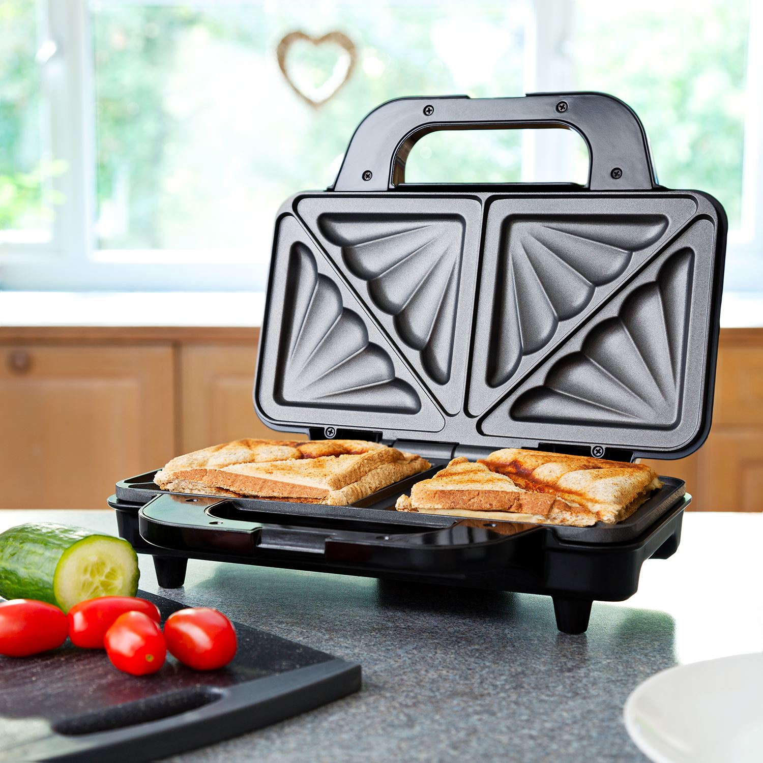 Sensiohome Snack Attack – Deep Fill Sandwich Toaster + Round Waffle Maker - Value Bundle